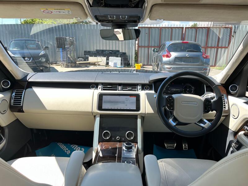 LAND ROVER RANGE ROVER