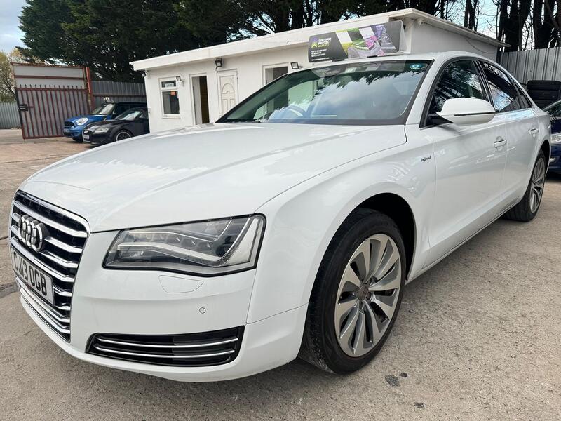 AUDI A8
