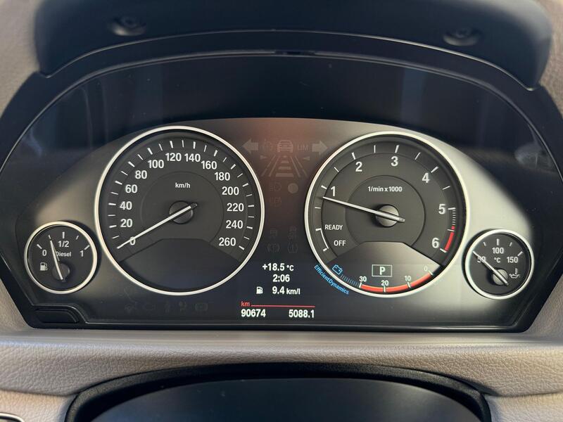 BMW 3 SERIES