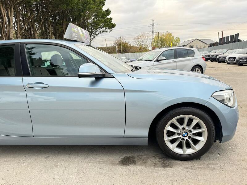 BMW 1 SERIES