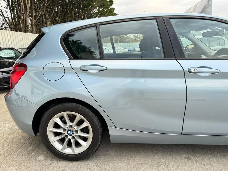 BMW 1 SERIES