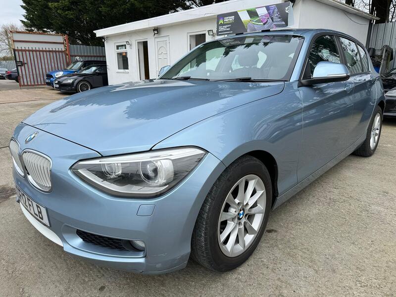 BMW 1 SERIES