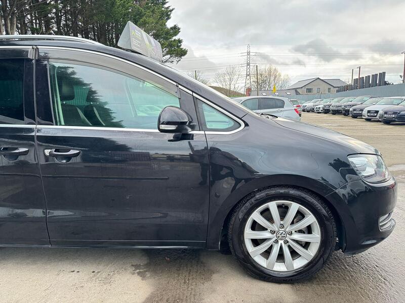 VOLKSWAGEN SHARAN