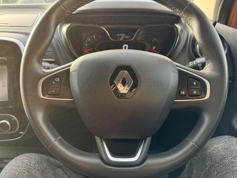 RENAULT CAPTUR