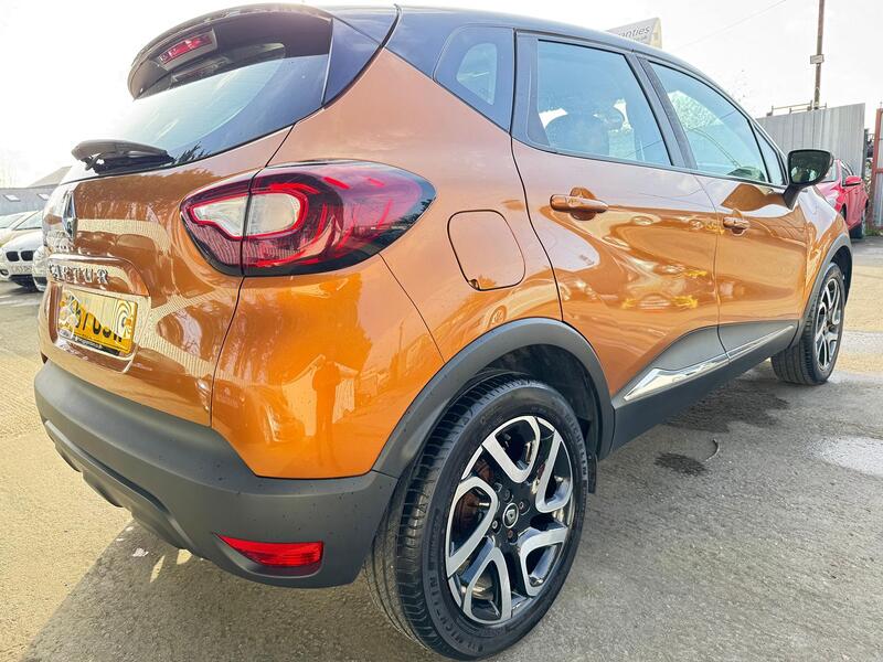 RENAULT CAPTUR