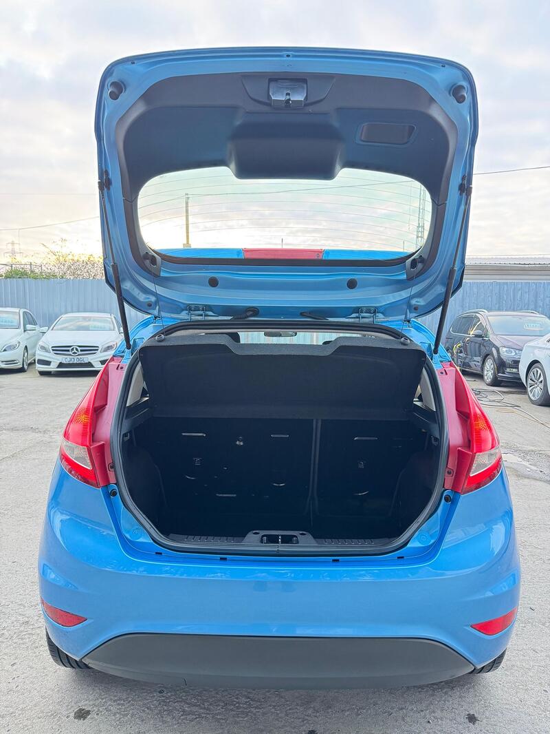 FORD FIESTA