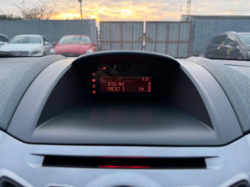 FORD FIESTA