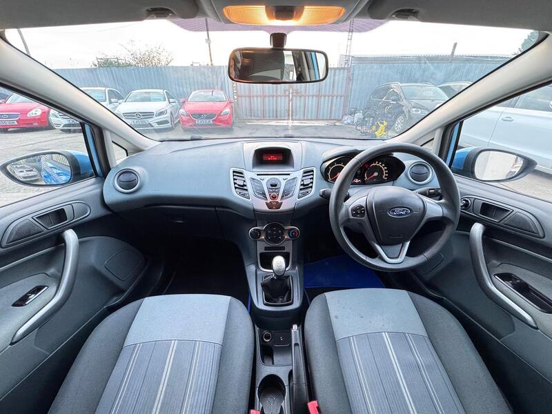 FORD FIESTA