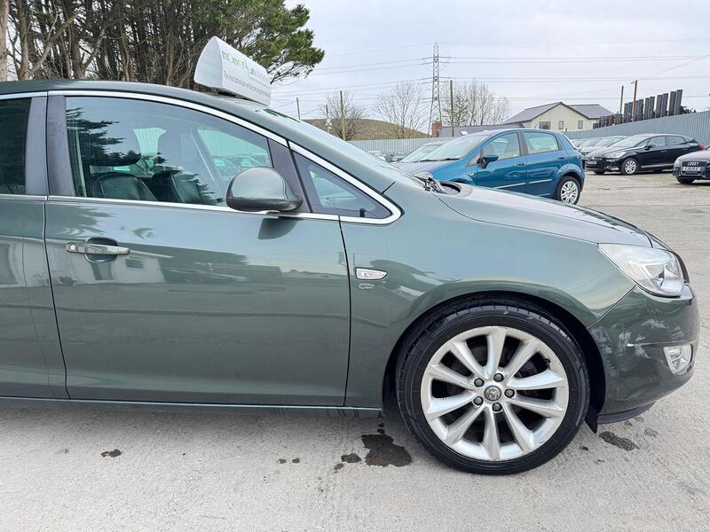 VAUXHALL ASTRA