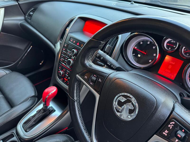 VAUXHALL ASTRA