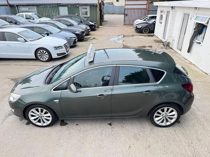 VAUXHALL ASTRA