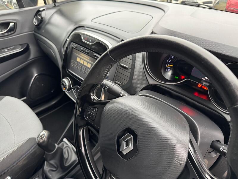 RENAULT CAPTUR