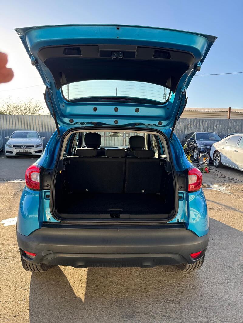 RENAULT CAPTUR