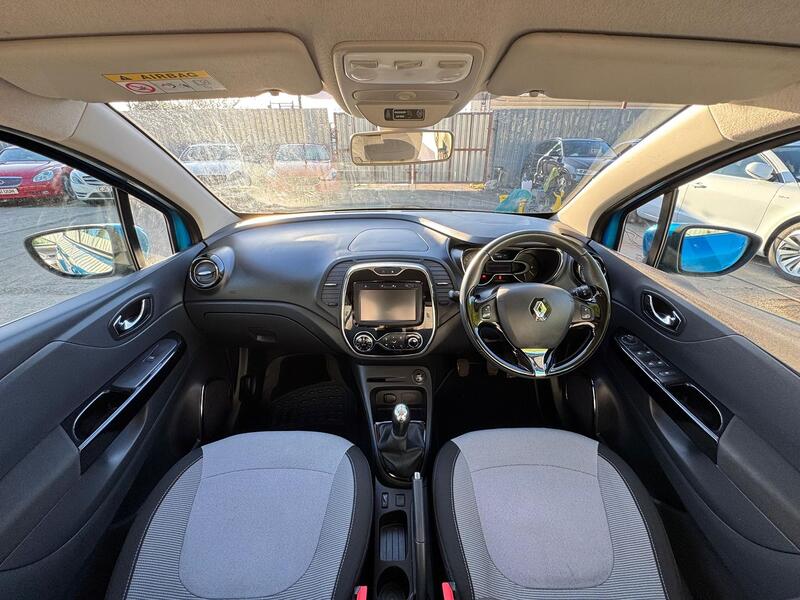 RENAULT CAPTUR