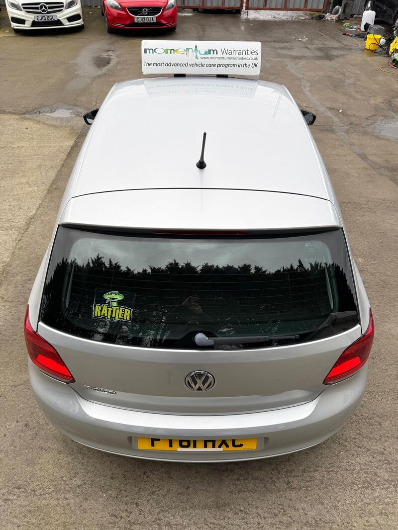 VOLKSWAGEN POLO