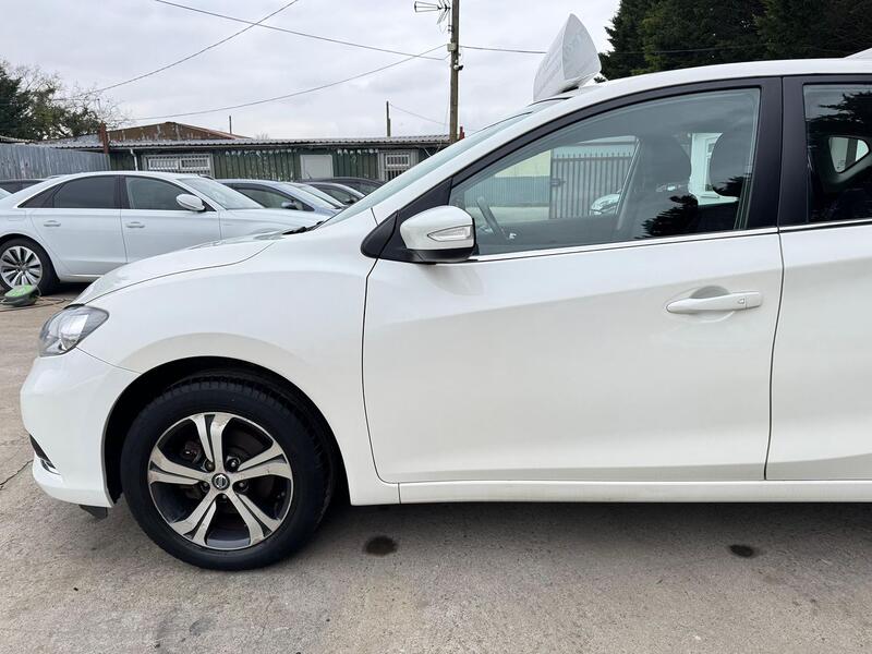 NISSAN PULSAR