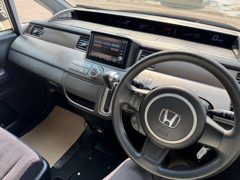HONDA STEPWAGON