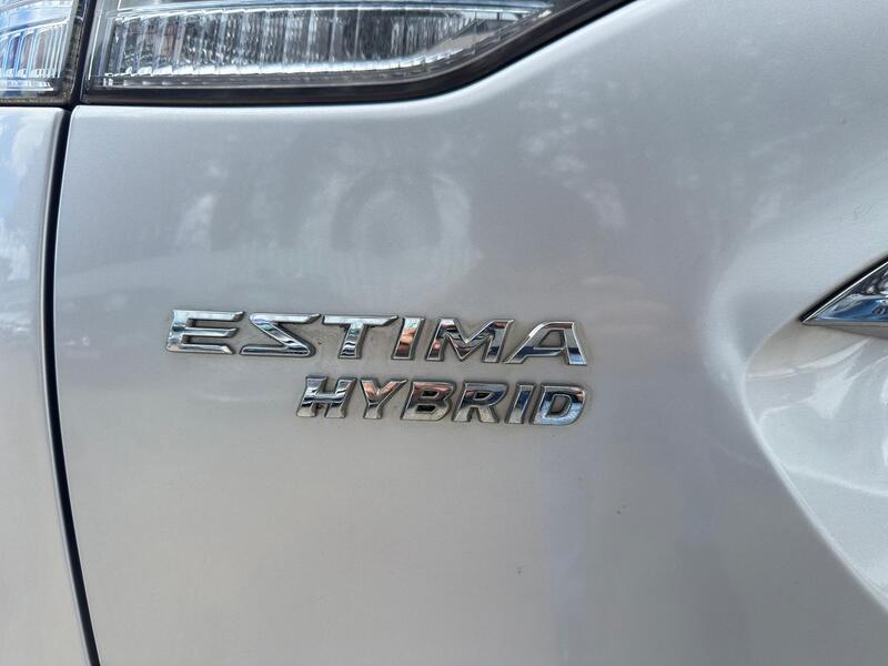 TOYOTA ESTIMA