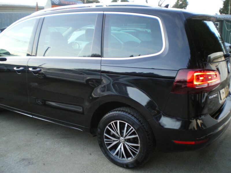 VOLKSWAGEN SHARAN