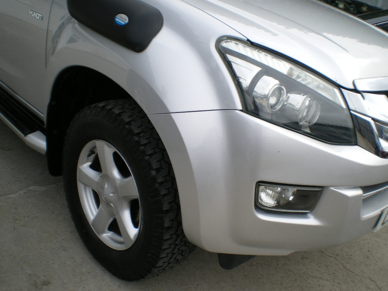 ISUZU D-MAX
