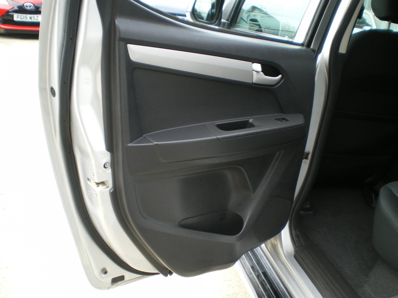 ISUZU D-MAX