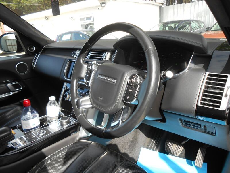 LAND ROVER RANGE ROVER