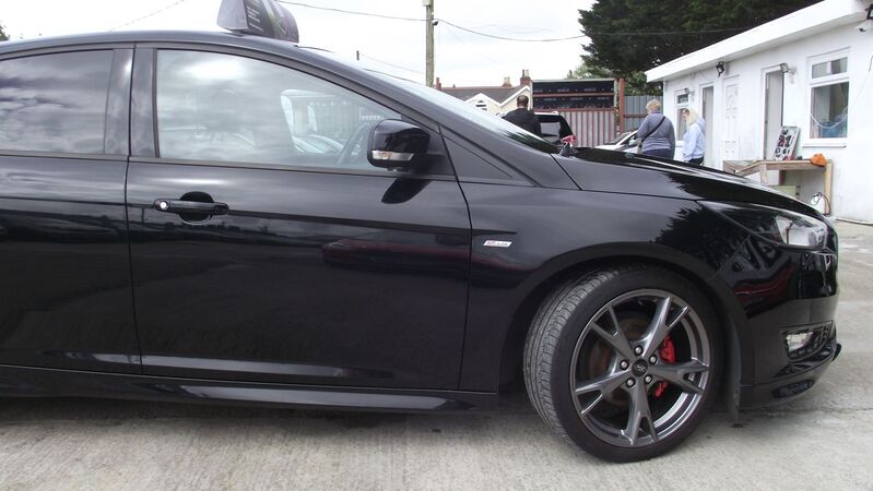 FORD FOCUS