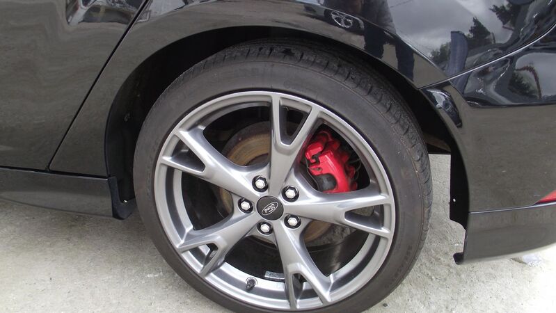FORD FOCUS